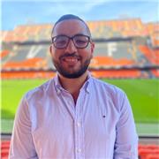 Profesor de apoyo en materias relacionadas con la redacción de textos